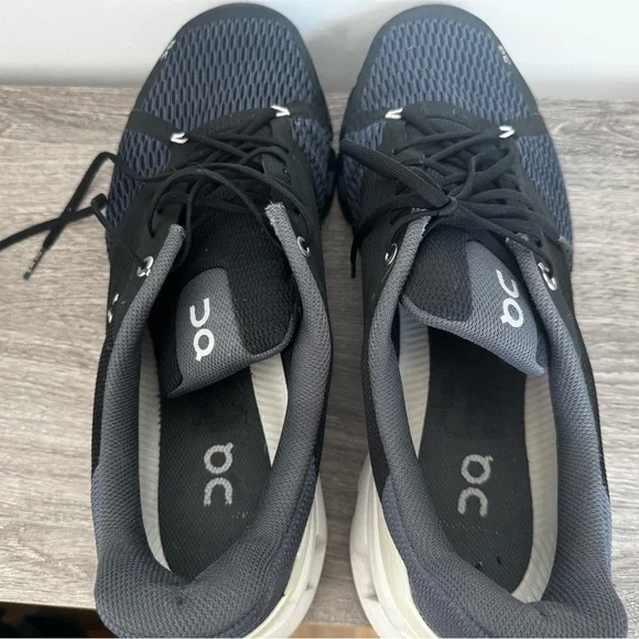 On Running Men's Cloudflyer Size 14 Black White Wide - 51.99067 - Picture 9 of 11